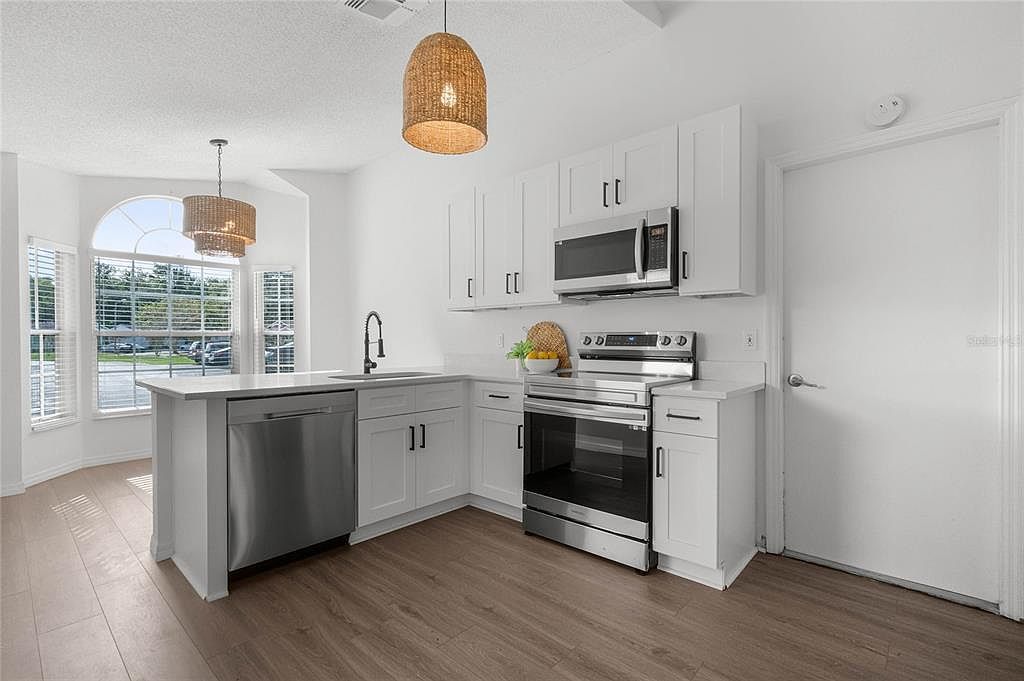 239 Panorama Dr Winter Springs, FL 32708 - Thumbnail 5