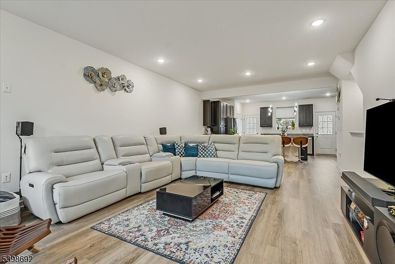 14 Kelly Ln BUILDING 14 Wharton, NJ 07885 - Thumbnail 5