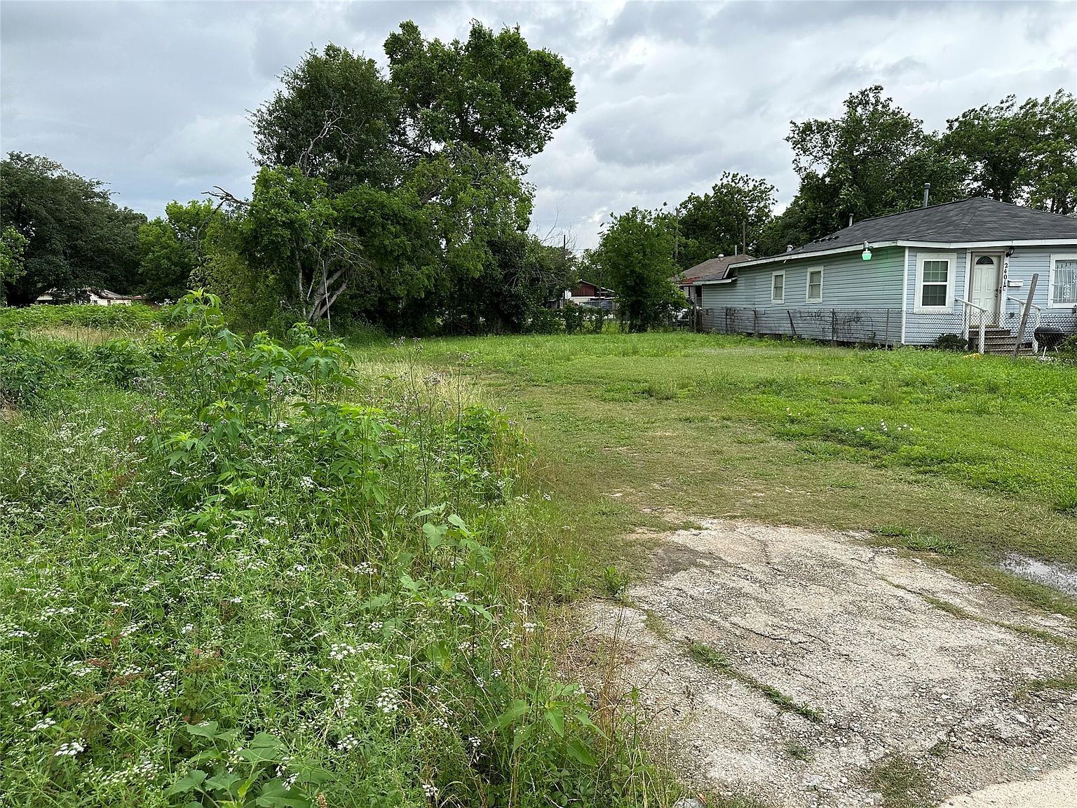 2315 Abernathy St Houston, TX 77026 - Thumbnail 5