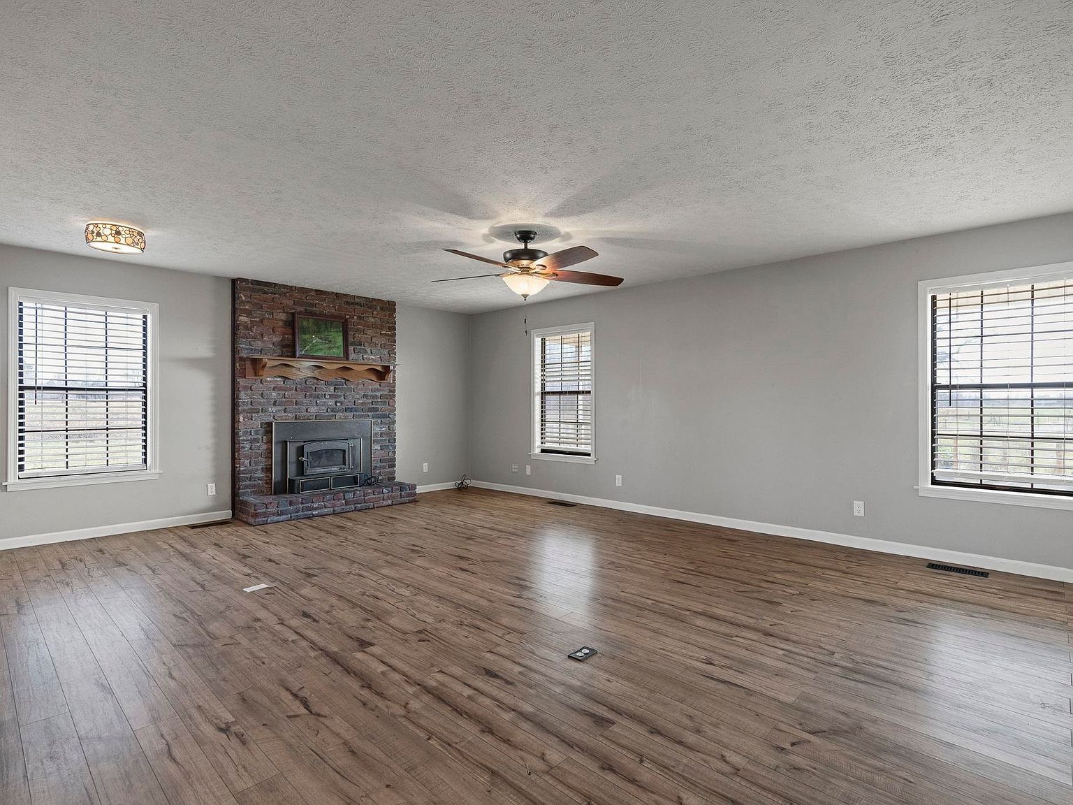 9245 Holt Springer Rd Athens, AL 35611 - Thumbnail 5