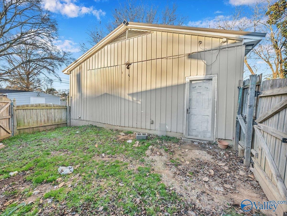 315 Bobwhite Dr SW Decatur, AL 35601 - Thumbnail 5