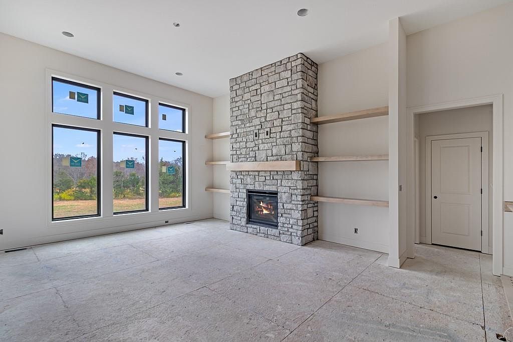 1839 Woodward Cir Raymore, MO 64083 - Thumbnail 5