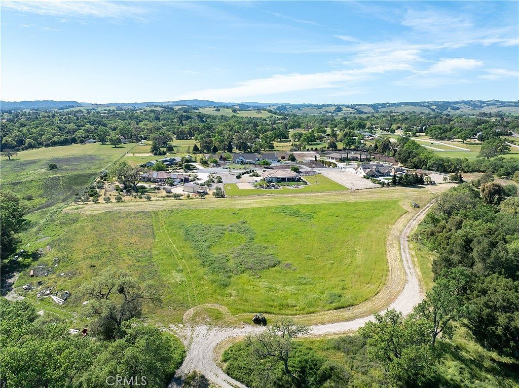 8 Championship Ln #8 Templeton, CA 93465 - Thumbnail 5