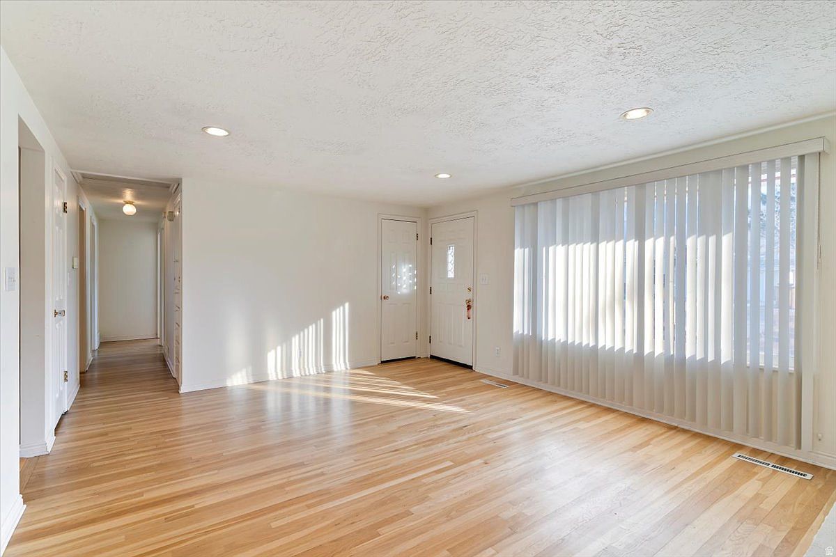 5523 S 700 E South Ogden, UT 84405 - Thumbnail 5