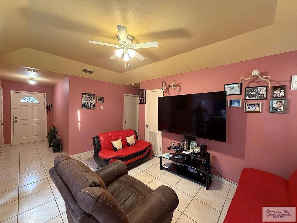 507 Legion Trl Los Fresnos, TX 78566 - Thumbnail 5