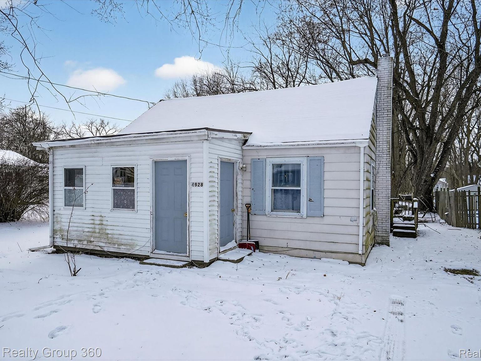 4928 Hughes Rd Lansing, MI 48910 - Thumbnail 5