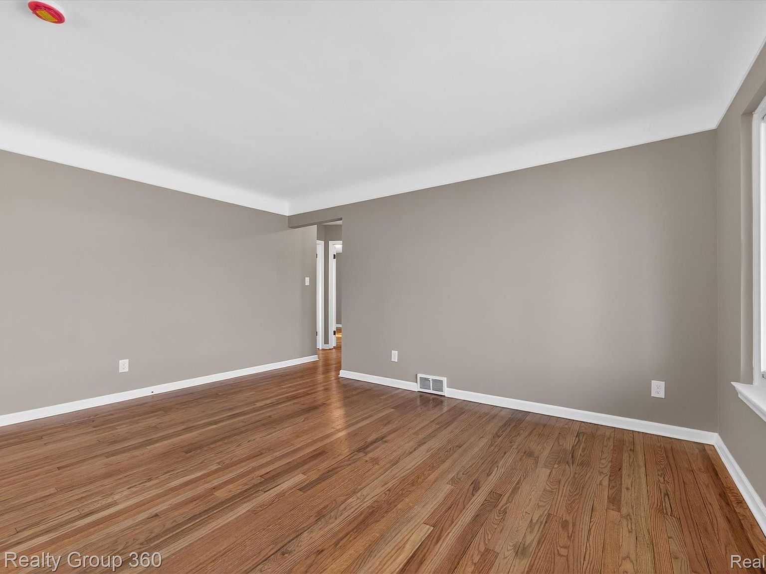 11214 Mae Ave Warren, MI 48089 - Thumbnail 5