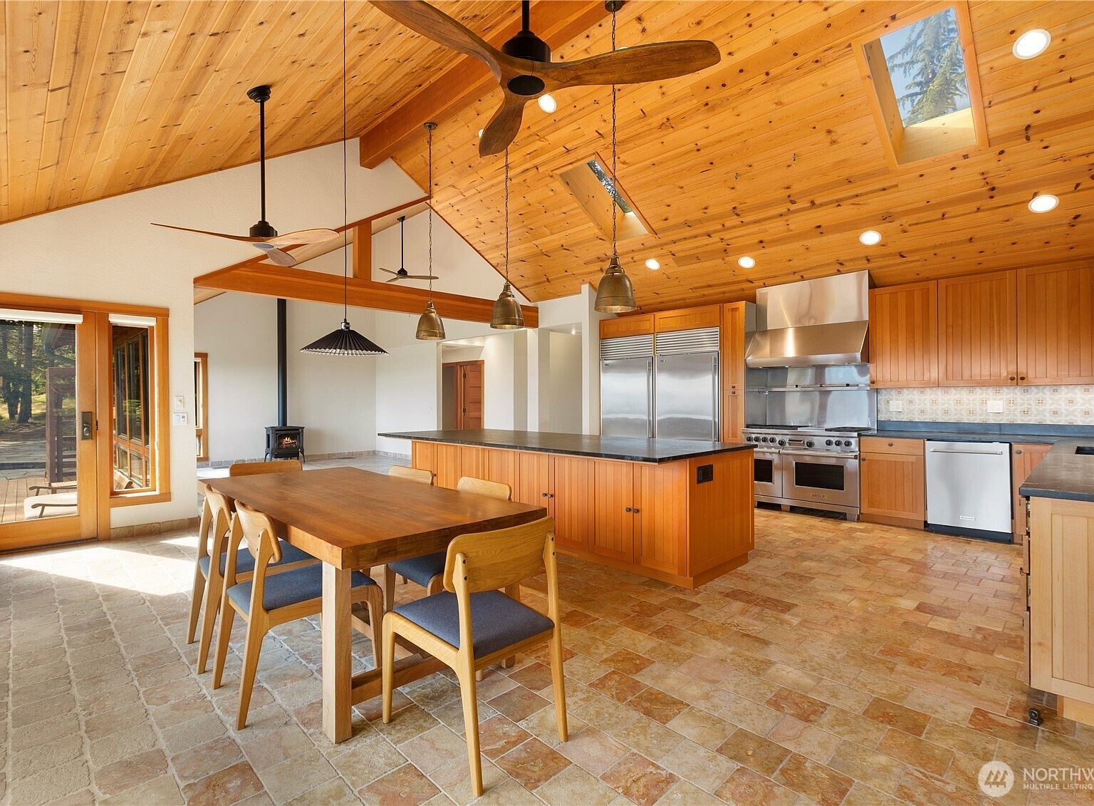 398 Hannah Rd Friday Harbor, WA 98250 - Thumbnail 5