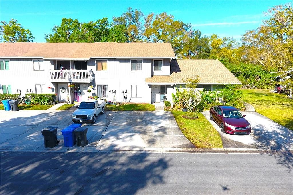 10131 Lake Oak Cir Tampa, FL 33624 - Thumbnail 5