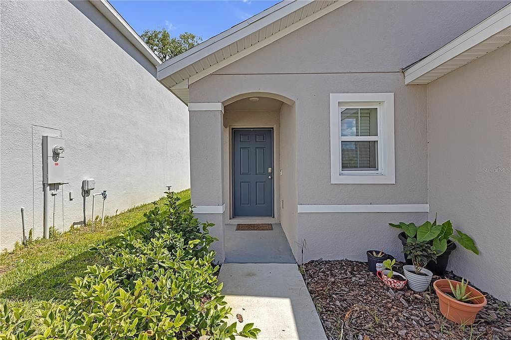 36628 Spanish Rose Dr Dade City, FL 33525 - Thumbnail 5