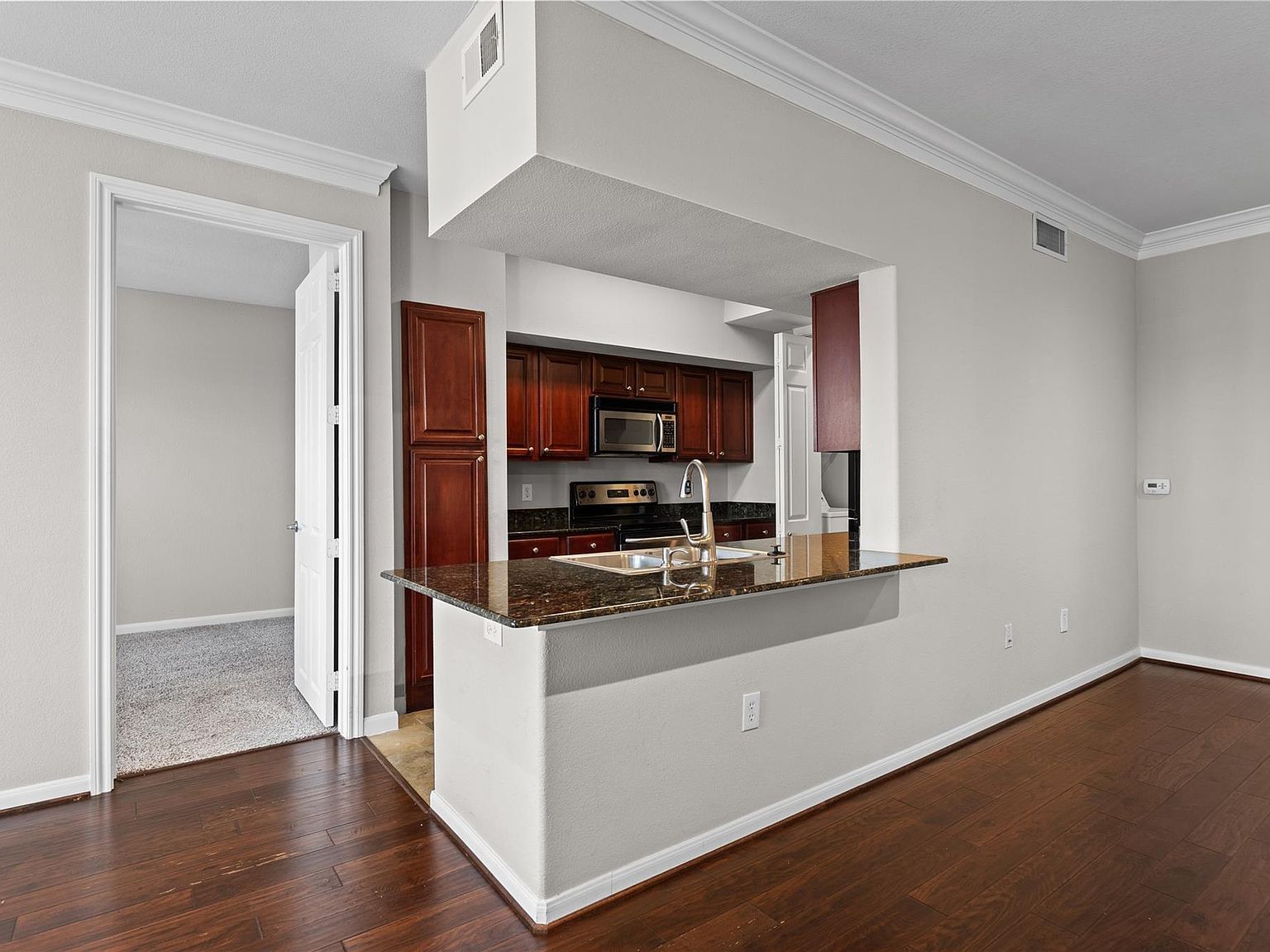 7575 Kirby Dr APT 2202 Houston, TX 77030 - Thumbnail 5