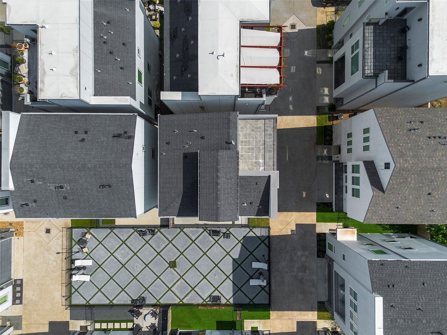 8409 Hempstead Rd UNIT H Houston, TX 77008 - Thumbnail 5