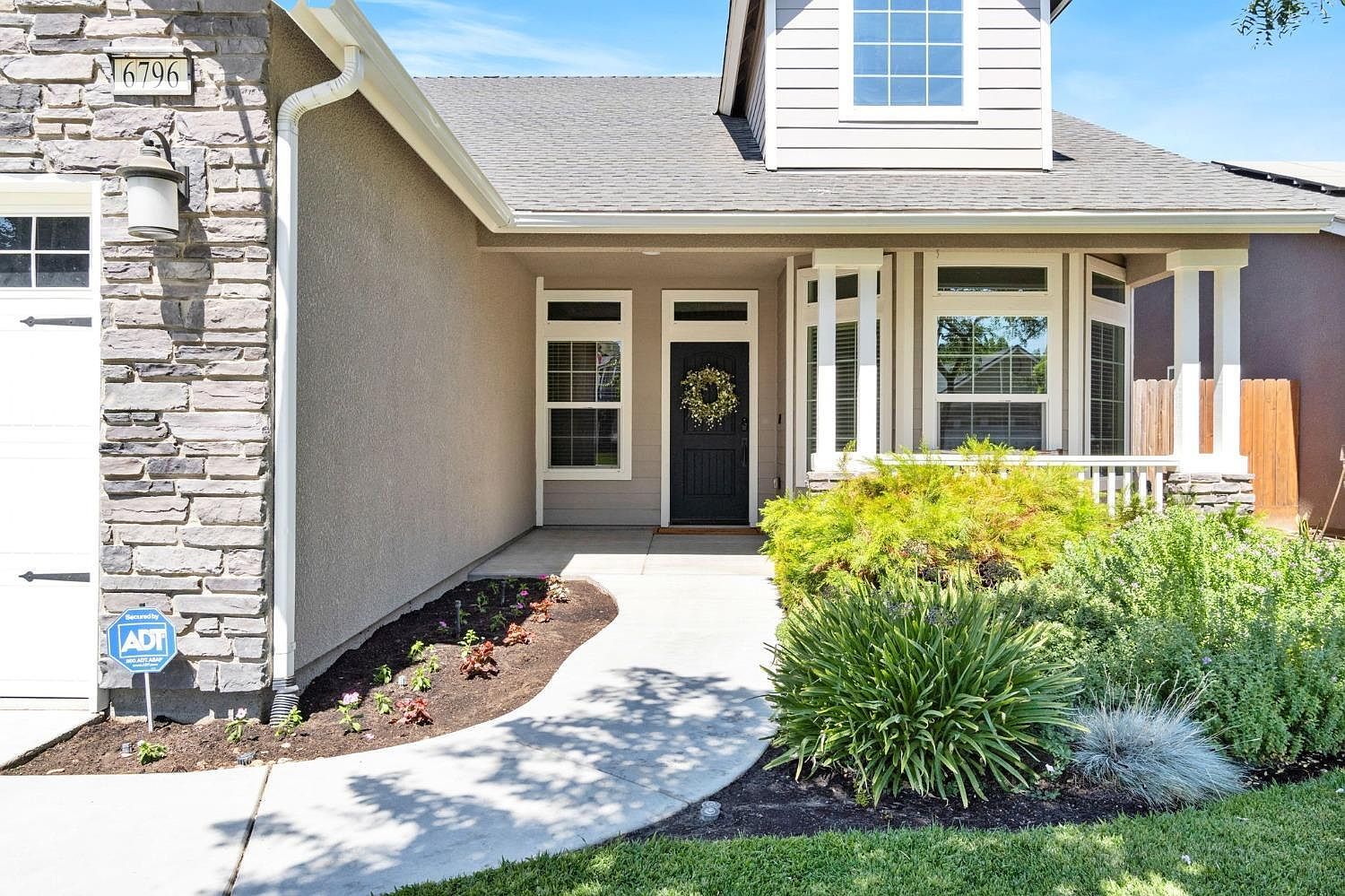 6796 W Oak Ave Fresno, CA 93722 - Thumbnail 5