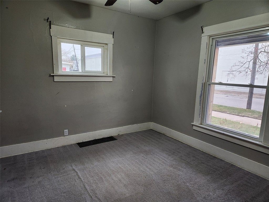 933 W 27th St Erie, PA 16508 - Thumbnail 5