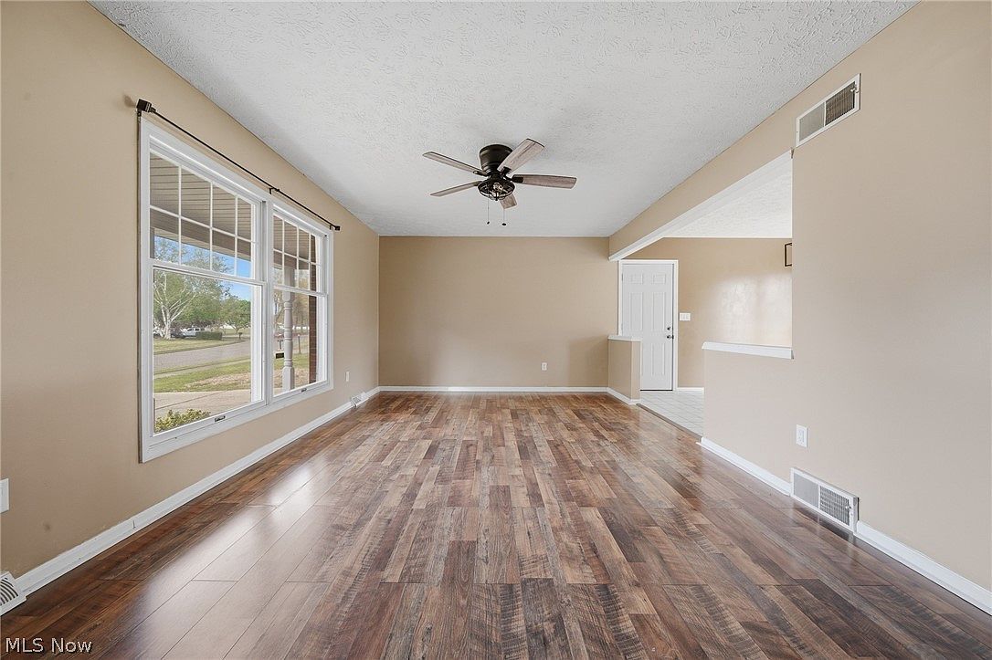 125 Springbrook Dr SE New Philadelphia, OH 44663 - Thumbnail 5