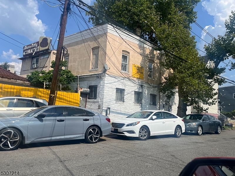 645 Magnolia Ave #0 Elizabethport, NJ 07206 - Thumbnail 5