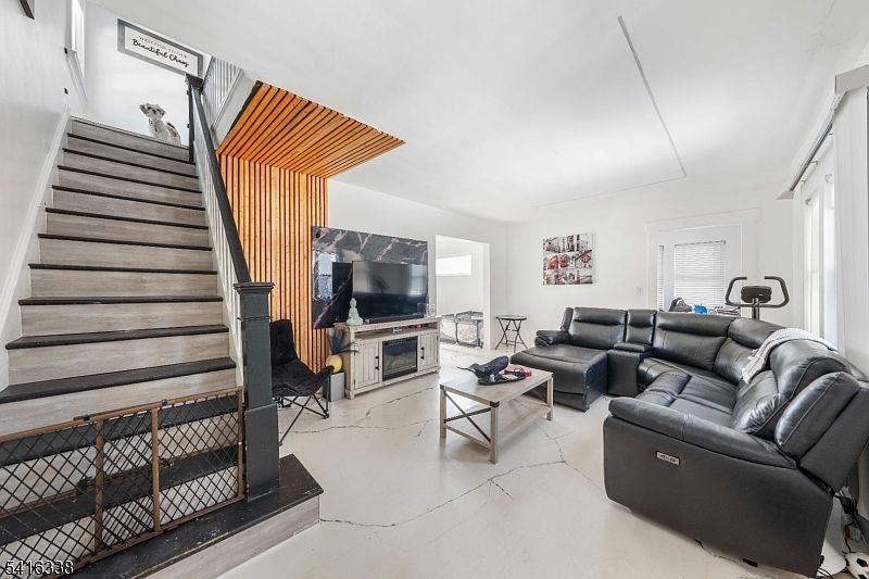 157 Hillside Rd Elizabeth, NJ 07208 - Thumbnail 5