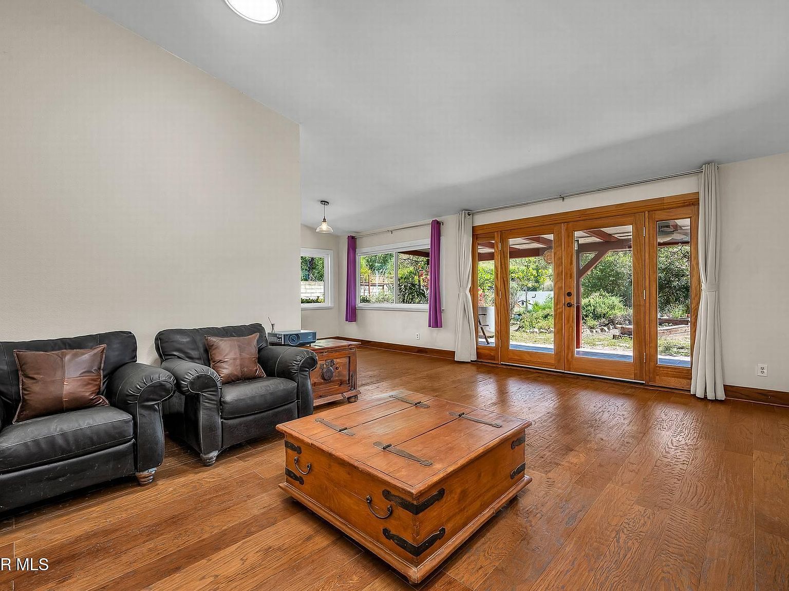 6652 E Smoke Tree Ave Oak Park, CA 91377 - Thumbnail 5