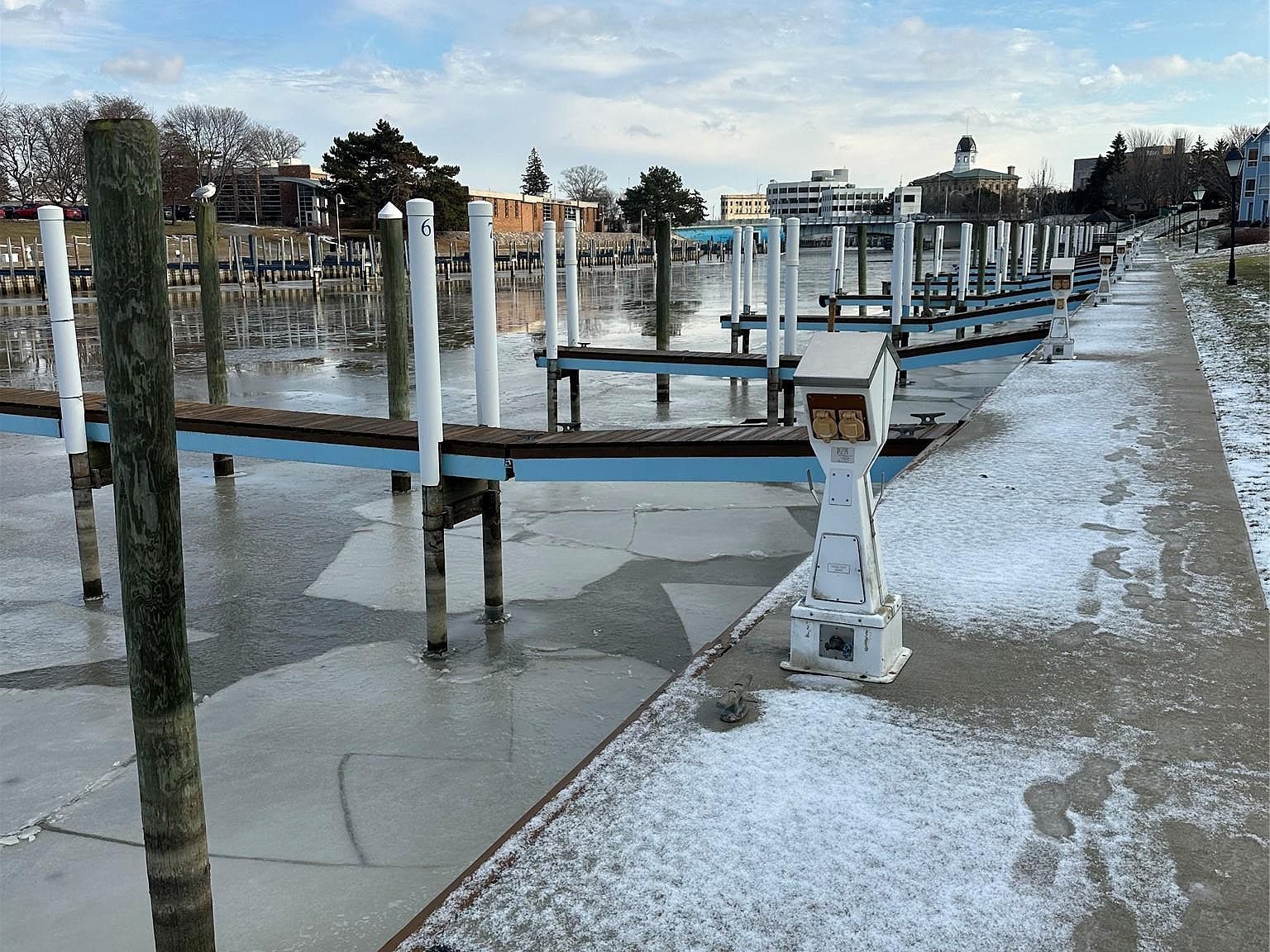 Boat Well Boat #5 Pt Huron, MI 48060 - Thumbnail 5