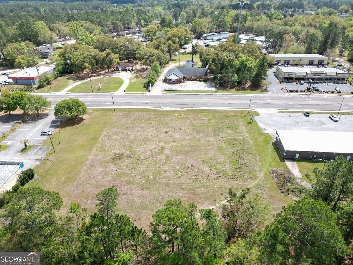 951 Elma G Miles Pkwy Hinesville, GA 31313 - Thumbnail 5