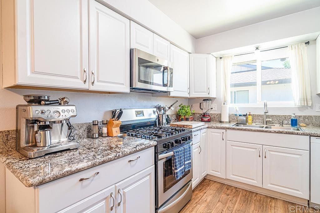 818 E Washington Ave UNIT B Escondido, CA 92025 - Thumbnail 5