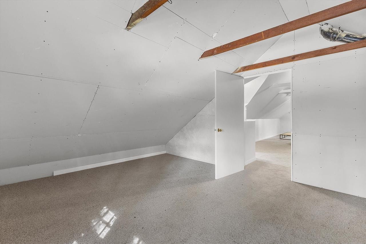 3731 N. Morris #3733 Milwaukee, WI 53211 - Thumbnail 5