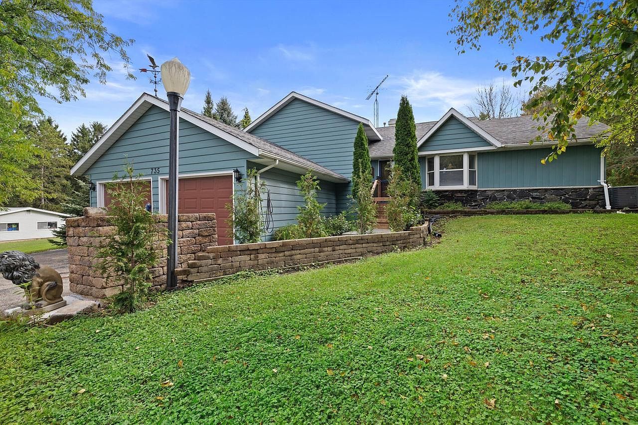 735 S 2nd St Delavan, WI 53115 - Thumbnail 5