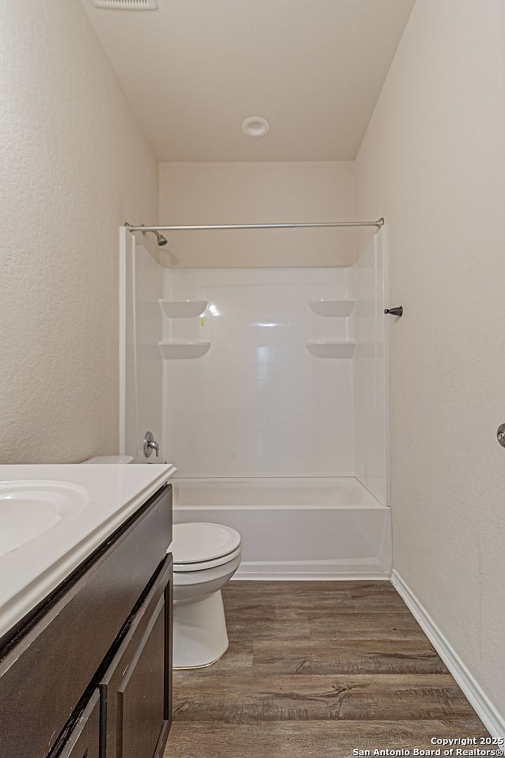 2733 Barkey Spgs San Antonio, TX 78245 - Thumbnail 5