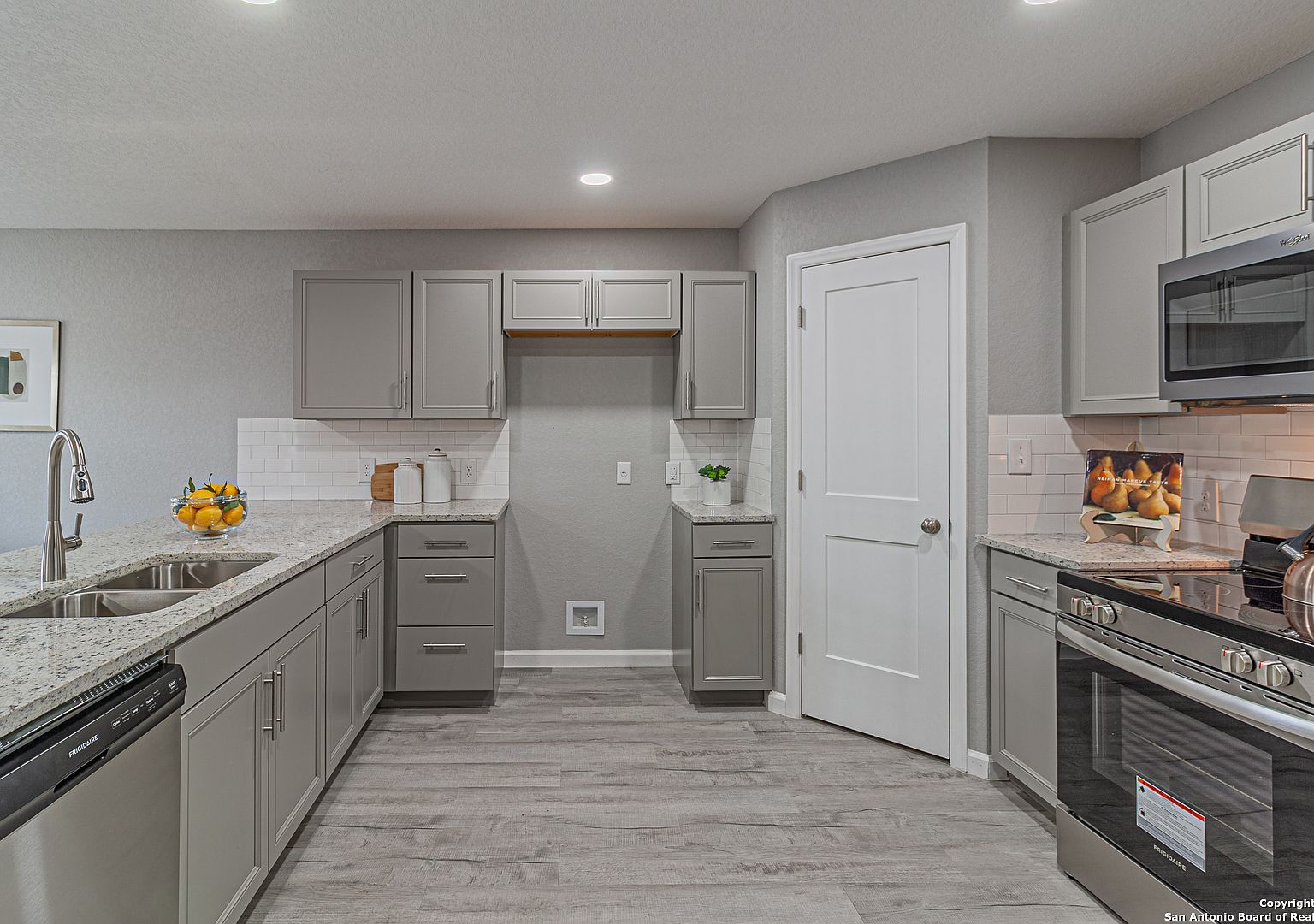 4935 Bartmer Ave San Antonio, TX 78228 - Thumbnail 5