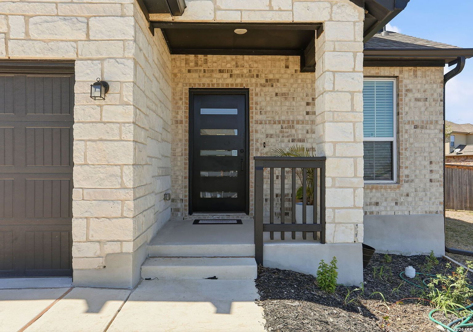 1615 Lawnside Rd San Antonio, TX 78245 - Thumbnail 5