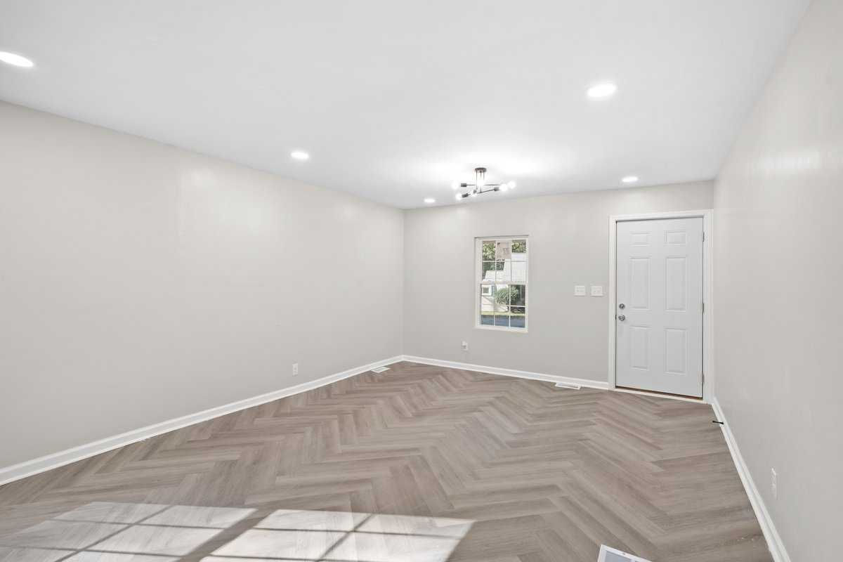 305 Division Avenue, Salisbury, NC, USA, 28144 - Thumbnail 5