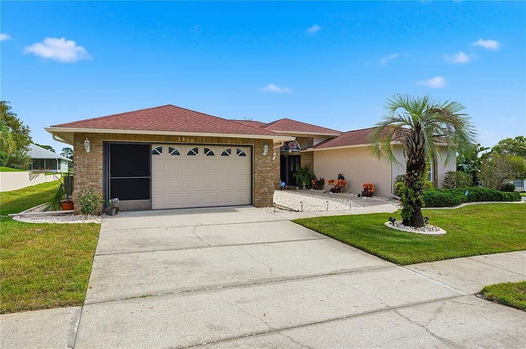 1250 Masada Ln Spring Hill, FL 34608 - Thumbnail 5