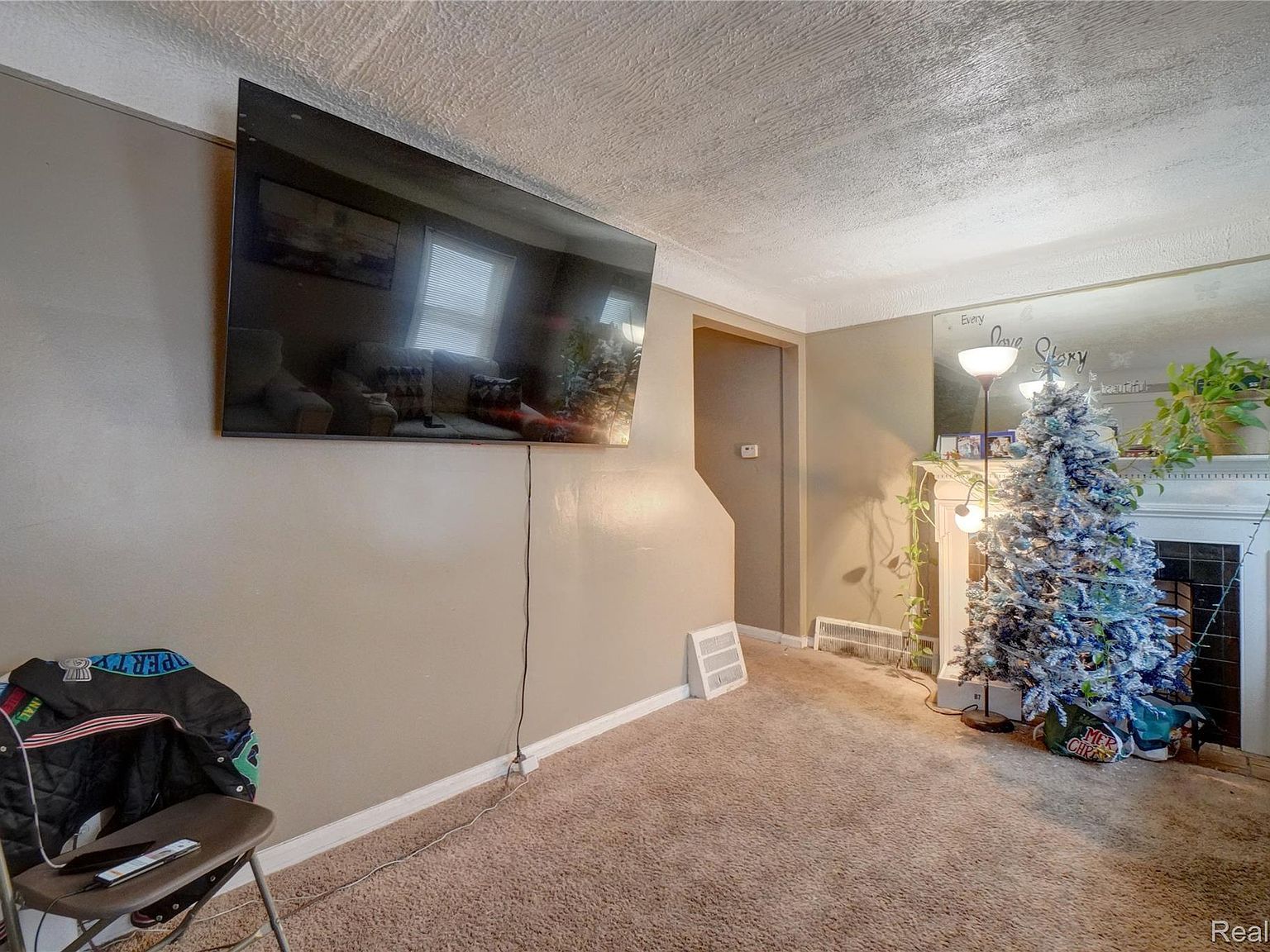 19159 Meyers Rd Detroit, MI 48235 - Thumbnail 5