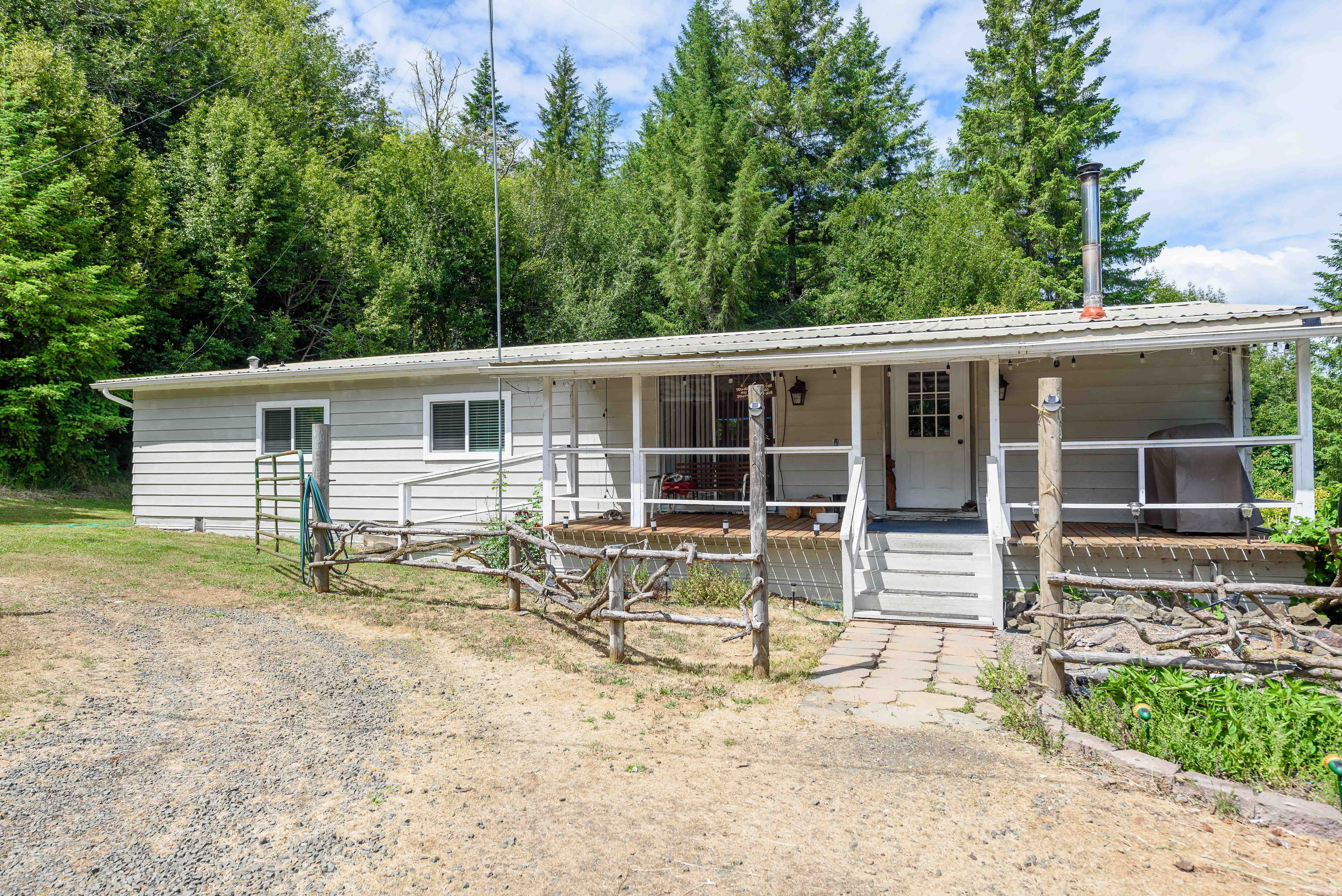 98785 Sitkum Lane, Myrtle Point, OR, USA, 97458 - Thumbnail 5