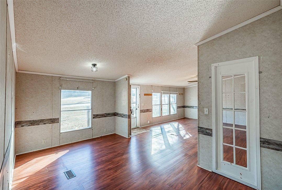 477 Thomason Rd Fountain Inn, SC 29644 - Thumbnail 5