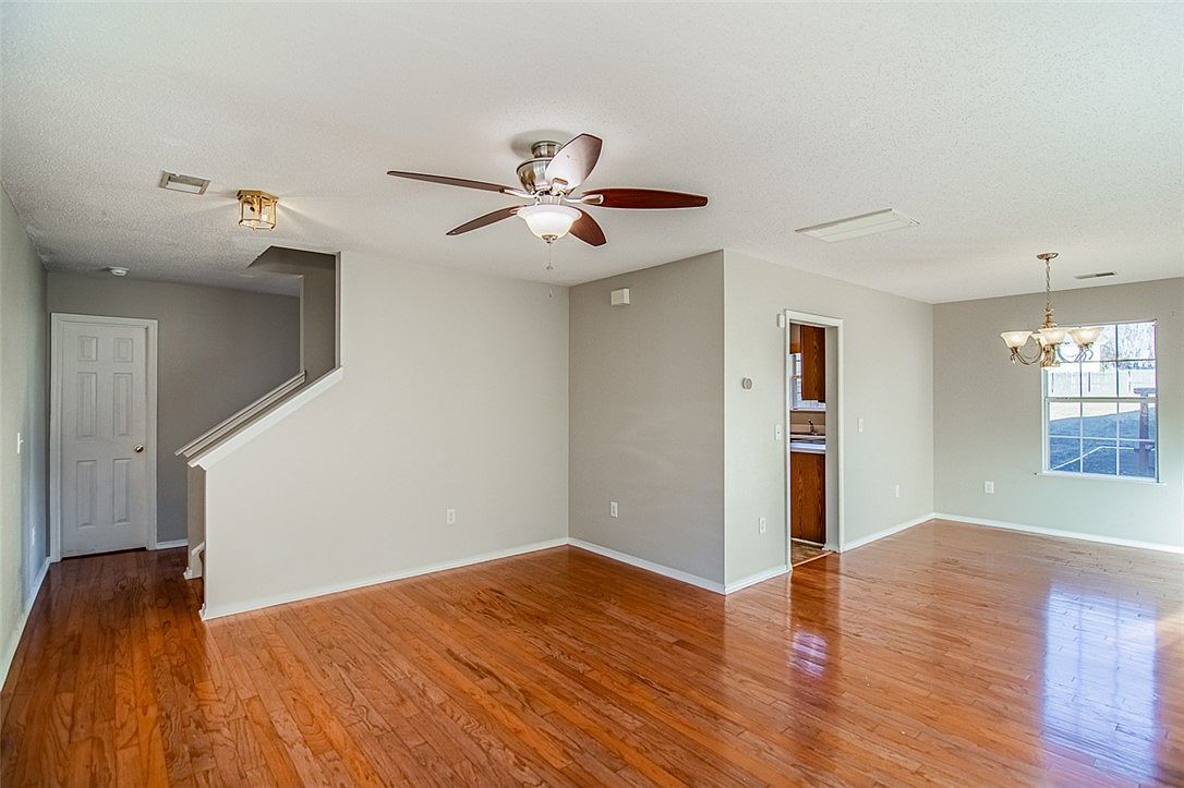 403 Tripmont Ct Simpsonville, SC 29680 - Thumbnail 5