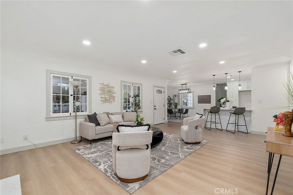 3335 N Mayfield Ave San Bernardino, CA 92405 - Thumbnail 5