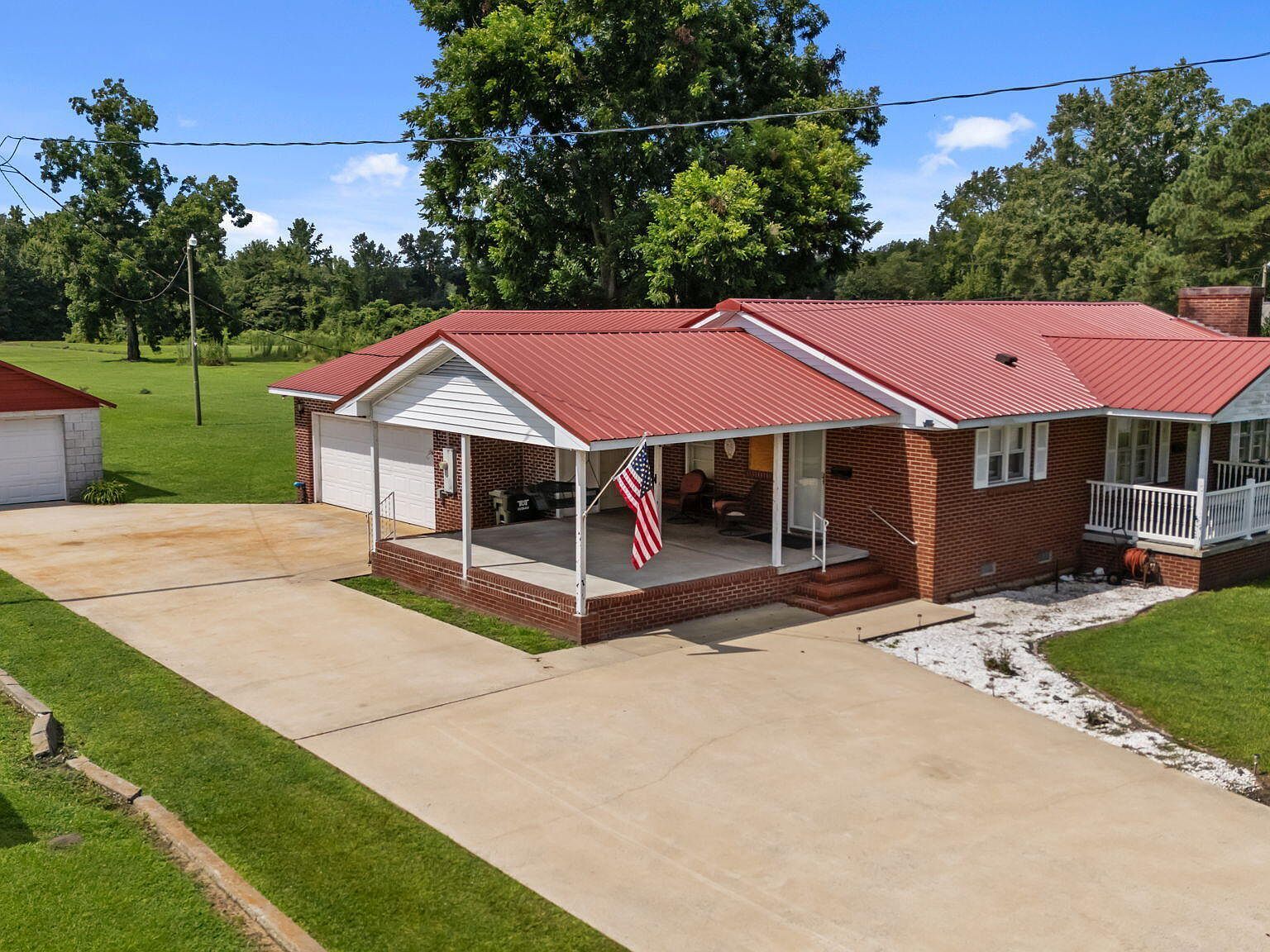 322 W Jones St Trenton, NC 28585 - Thumbnail 5