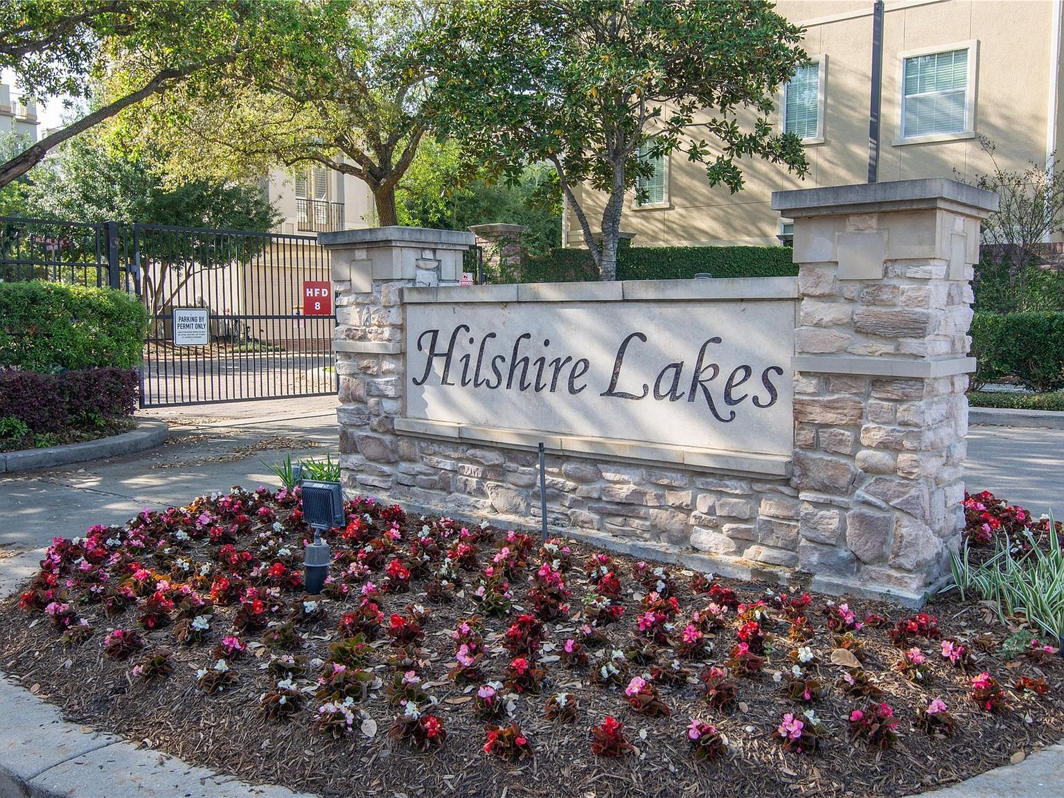 8817 Lakeshore Bend Dr Houston, TX 77080 - Thumbnail 5