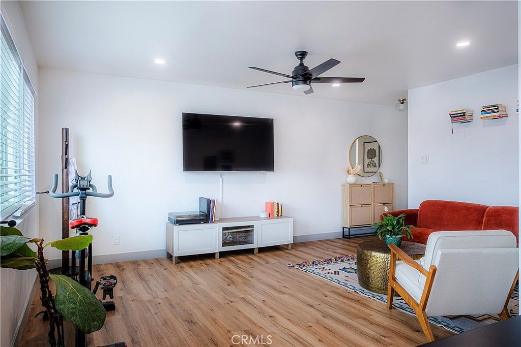 1187 E 3rd St UNIT 209 Long Beach, CA 90802 - Thumbnail 5