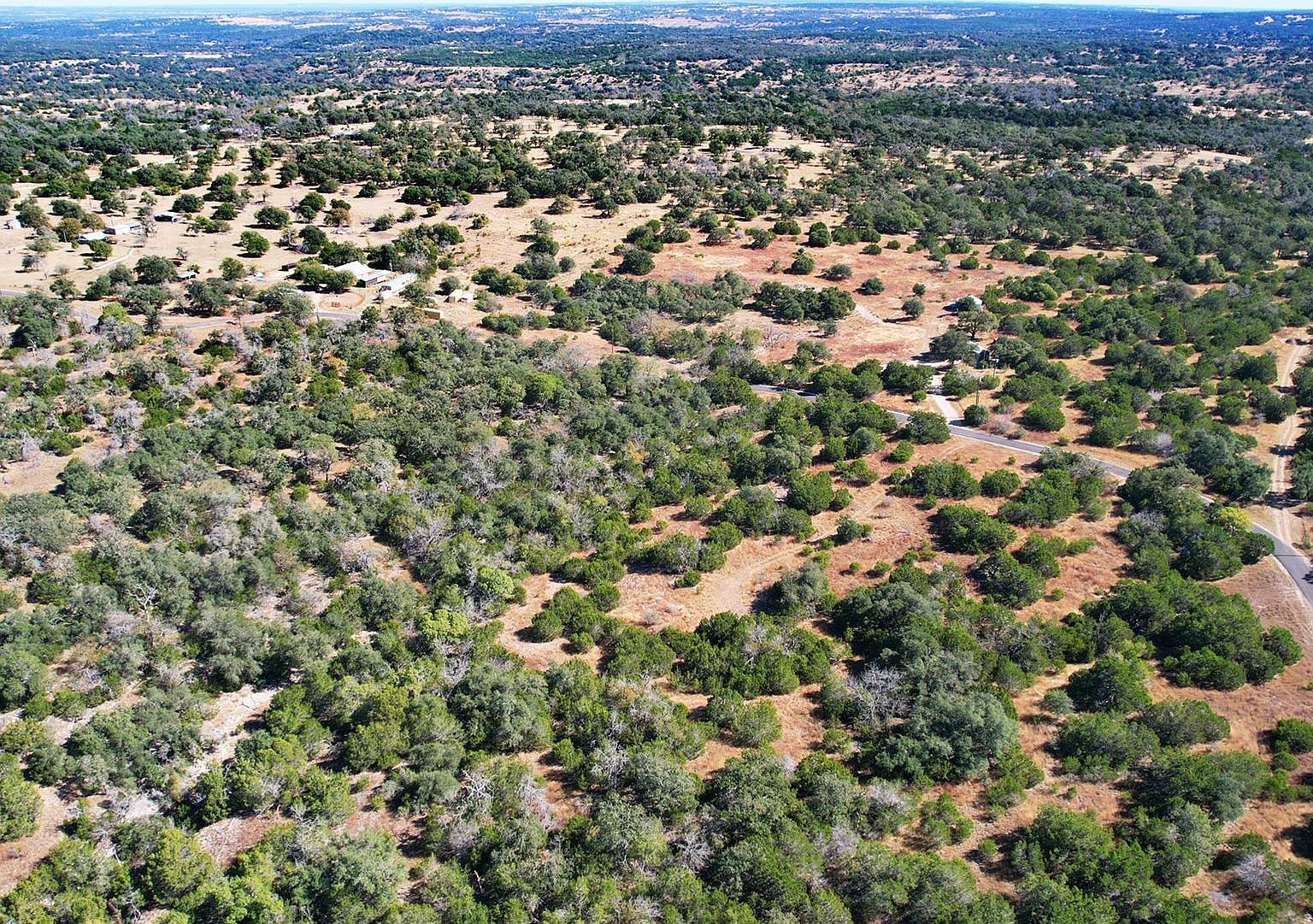 610 Deer Rd Fredericksburg, TX 78624 - Thumbnail 5