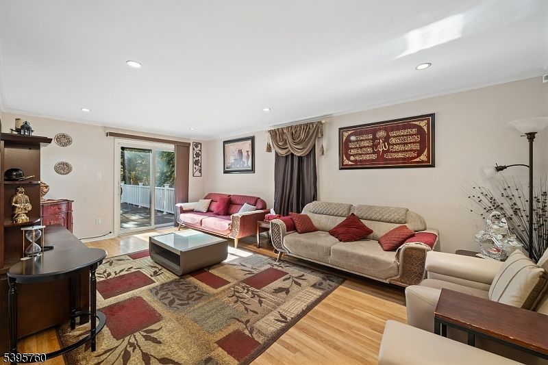 71 Fernwood Ct Clifton, NJ 07011 - Thumbnail 5