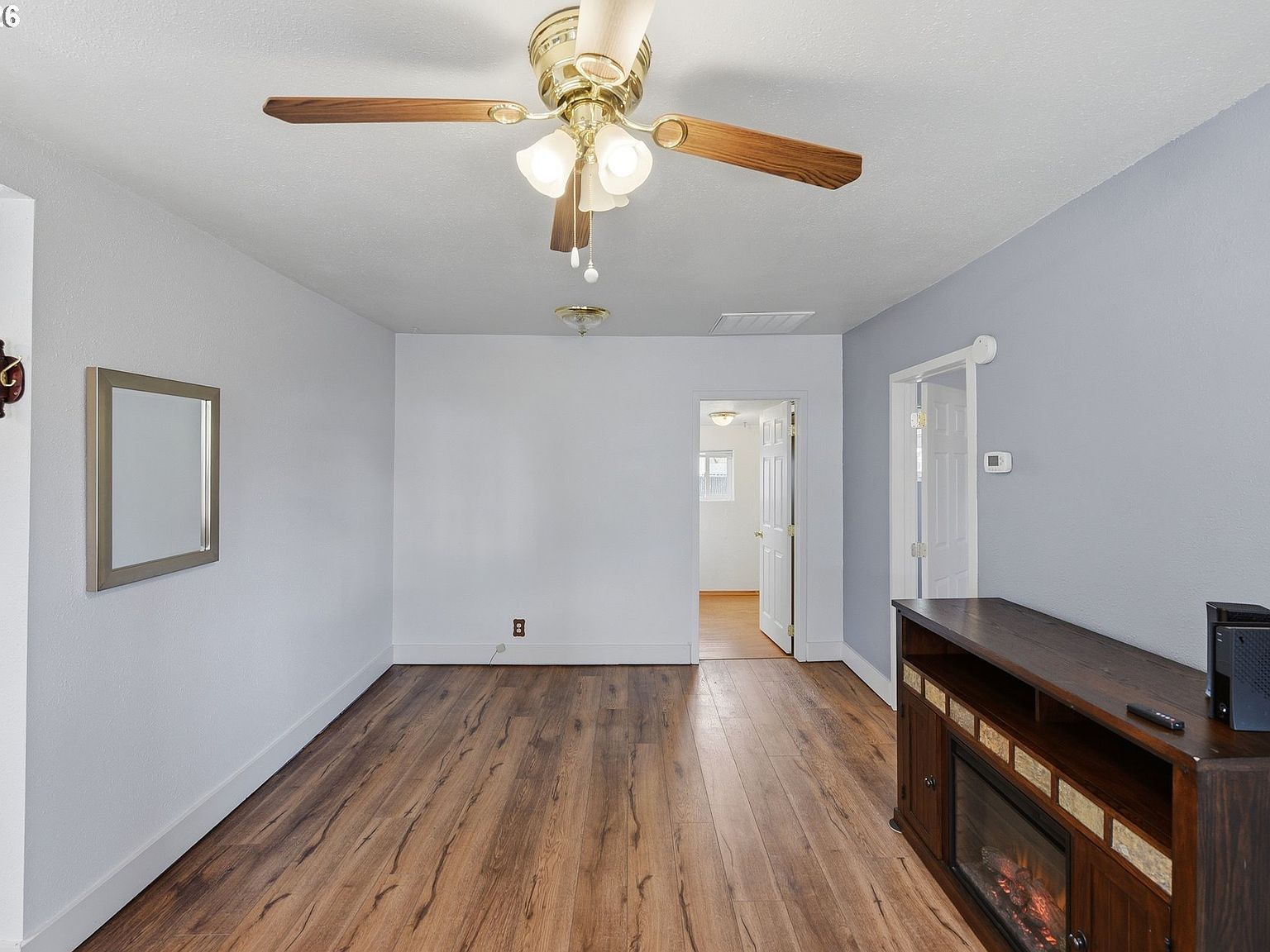 376 S Wall St Coos Bay, OR 97420 - Thumbnail 5