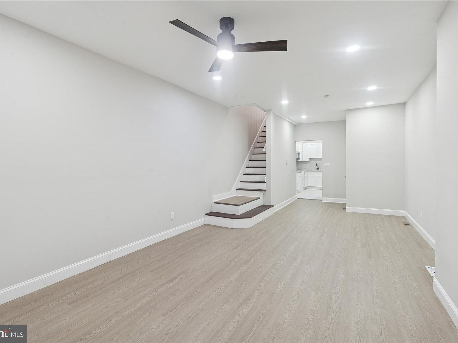 3047 Fontain St Philadelphia, PA 19121 - Thumbnail 5