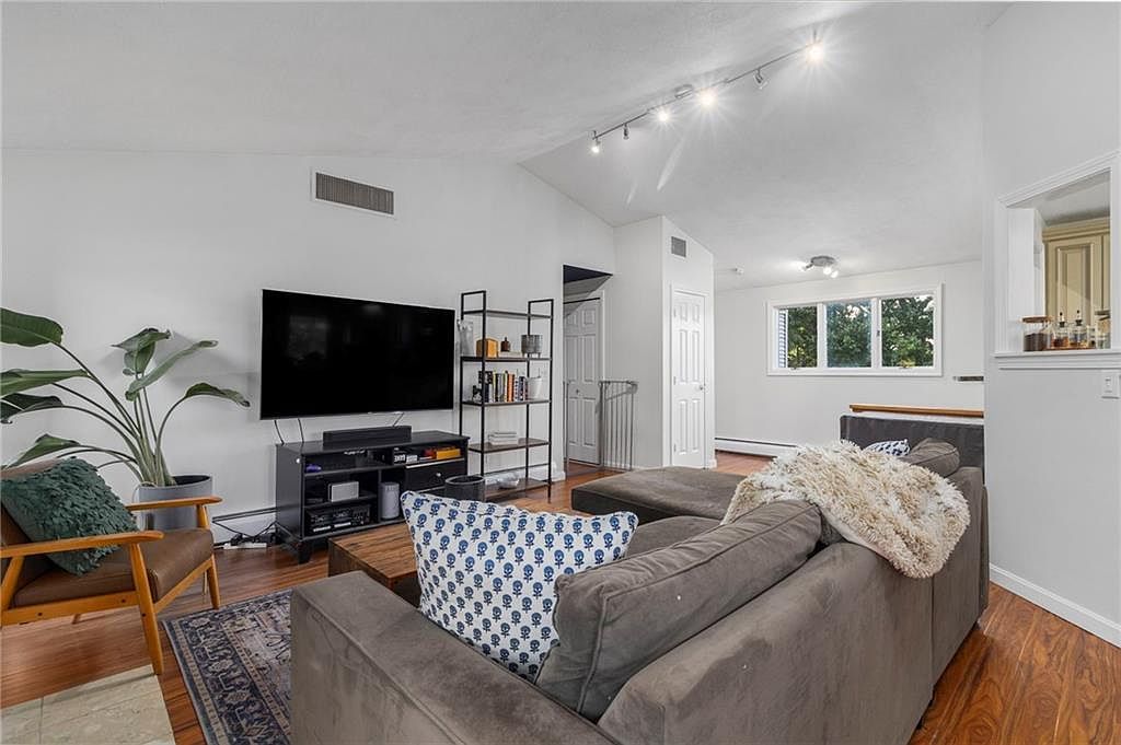 58 Needle Grv #D North Providence, RI 02904 - Thumbnail 5