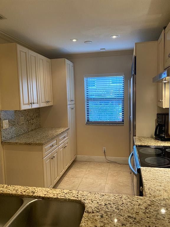 3755 Carambola Cir N #3755 Pompano Beach, FL 33066 - Thumbnail 5