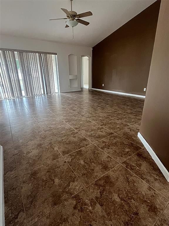 2458 SE Wald St Port Saint Lucie, FL 34984 - Thumbnail 5