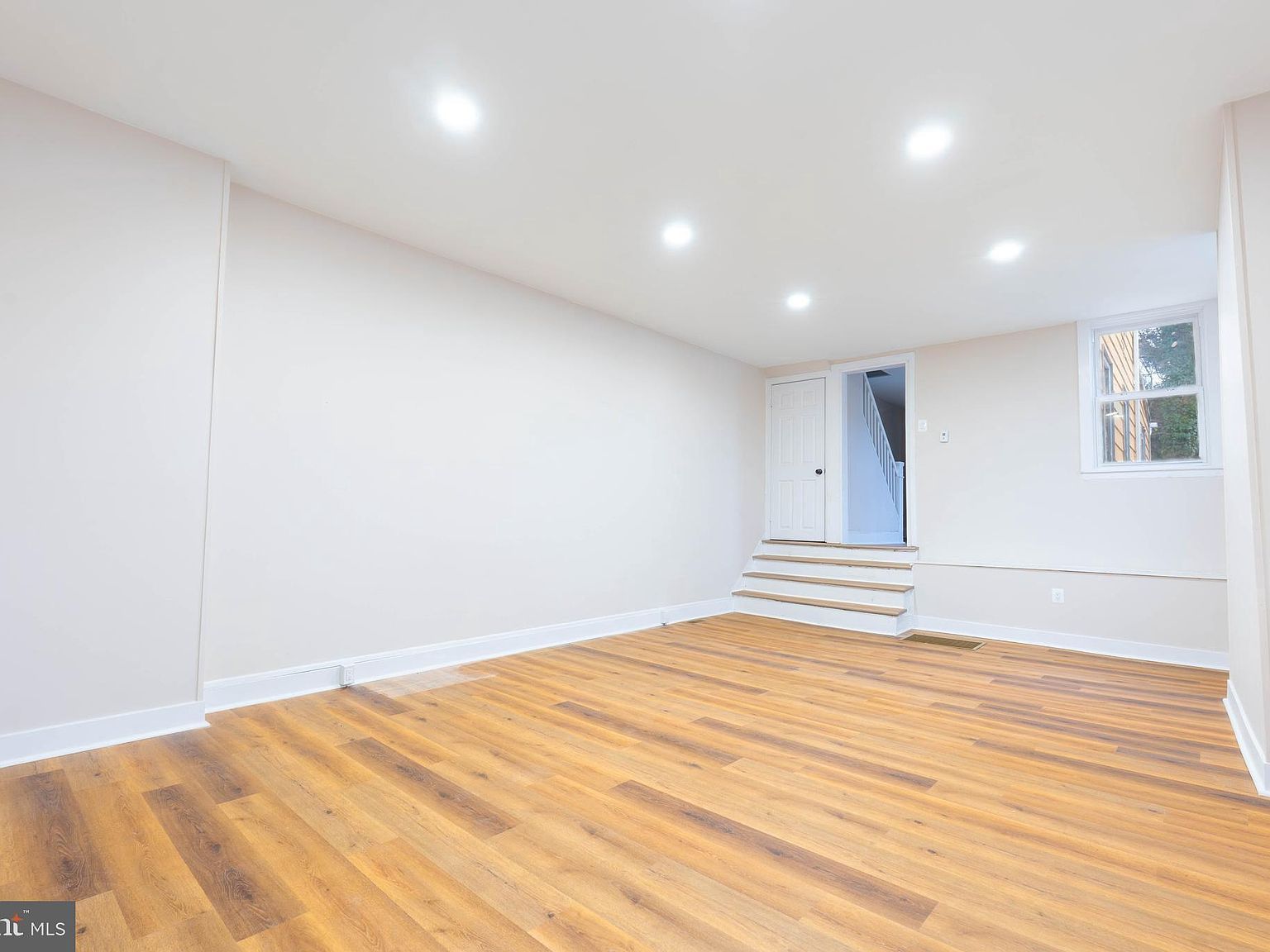 20 Spring St Trenton, NJ 08618 - Thumbnail 5