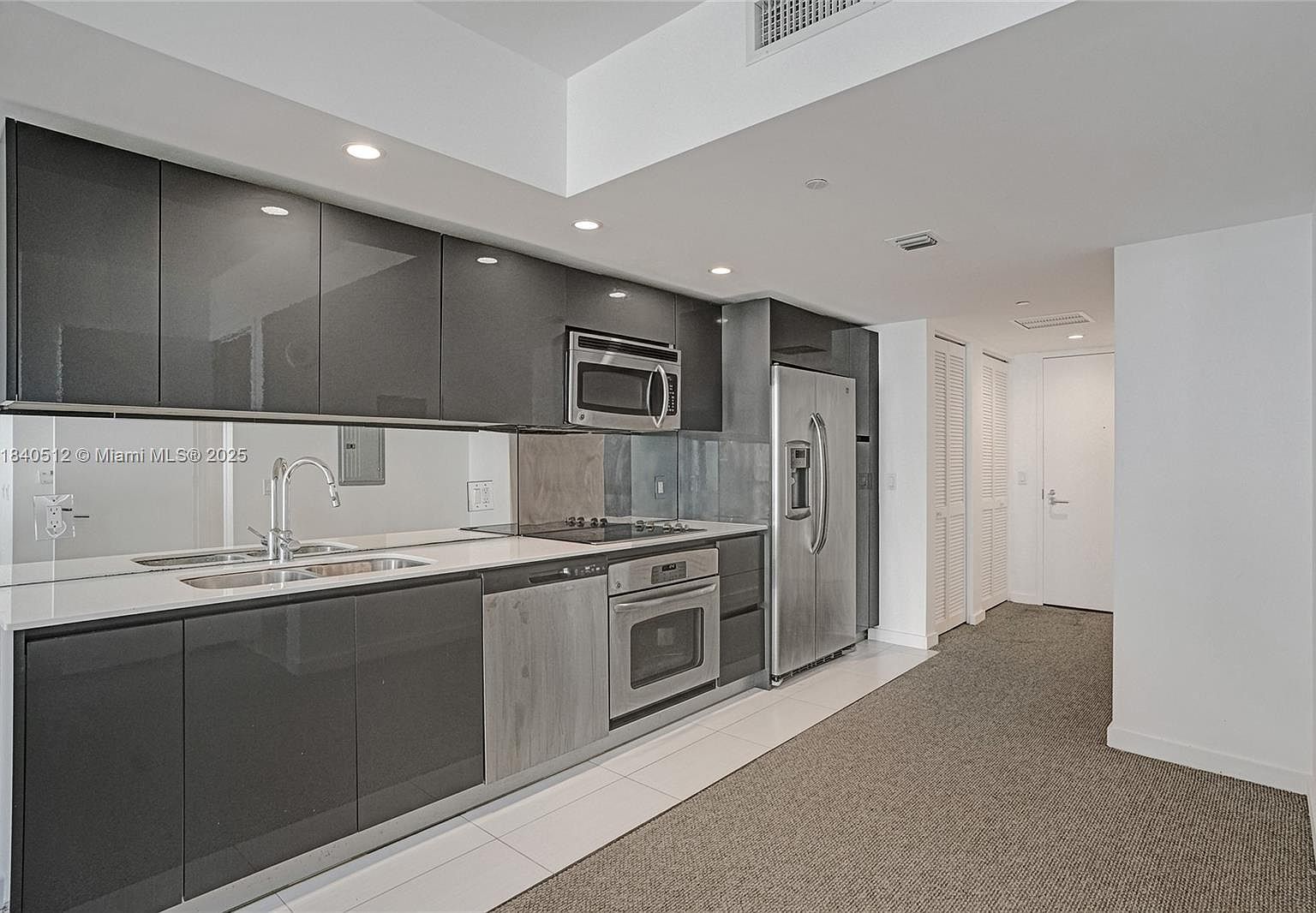 31 SE 6th St APT 805 Miami, FL 33131 - Thumbnail 5