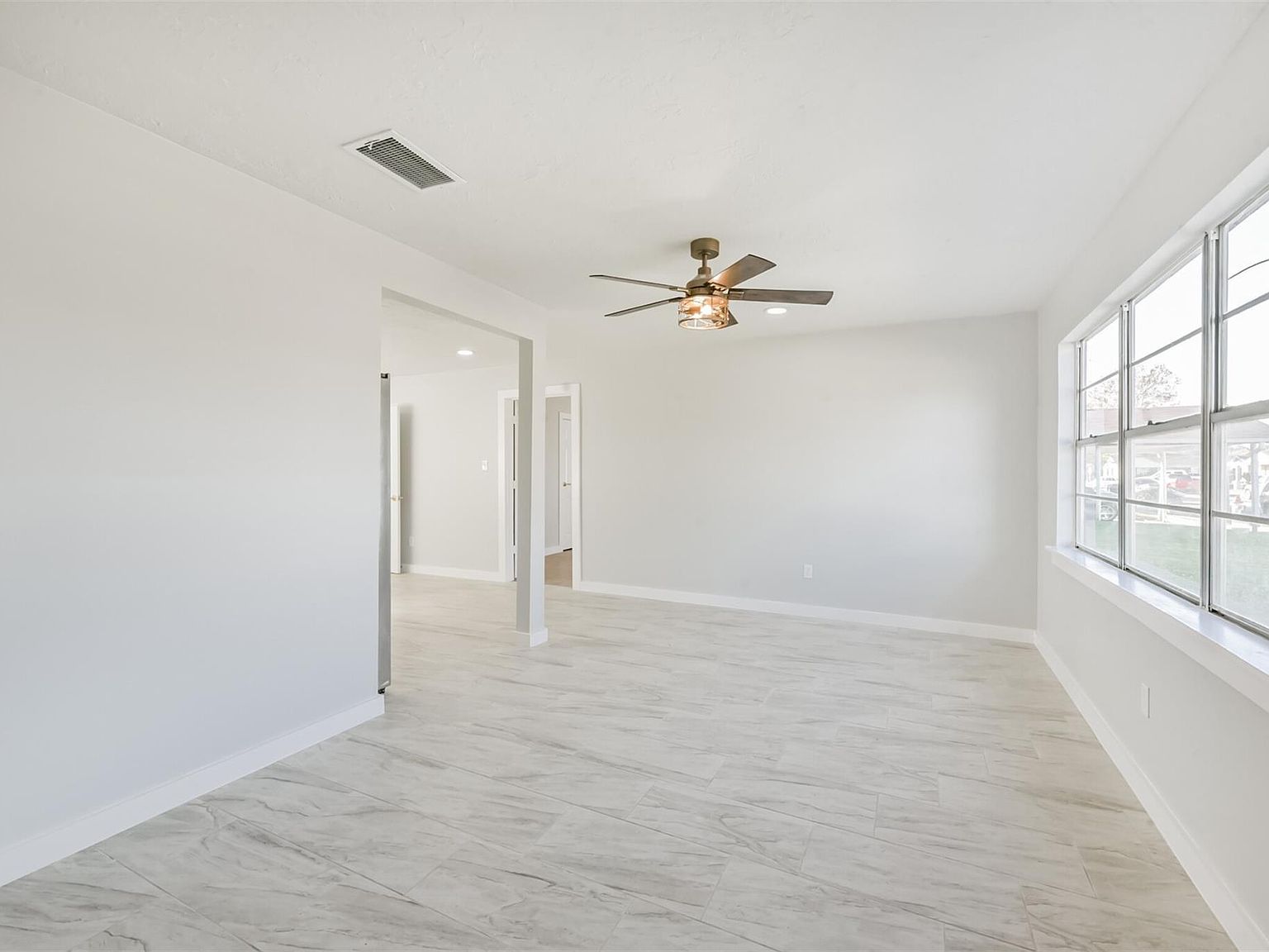 3305 Stallings Dr Houston, TX 77088 - Thumbnail 5